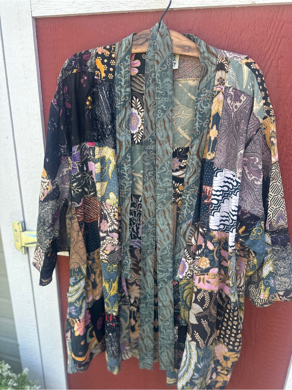 Jaded Gypsy Kimono with self tie. OS. Has pockets! - Picture 3 of 5